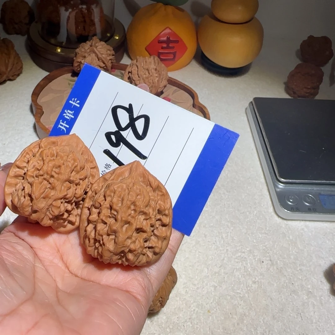 文玩核桃把件M****z官帽198号