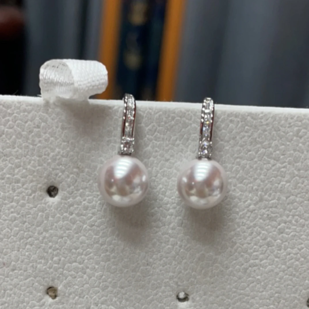 铜合金耳饰 25698 镶嵌白石浅粉色珠珠耳钩。银色底