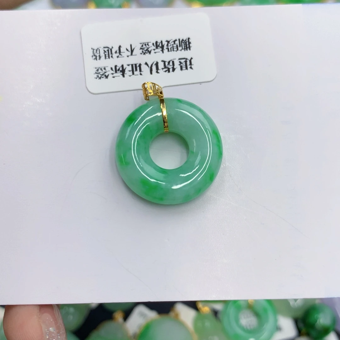 颈饰18K金镶嵌翡翠翡翠