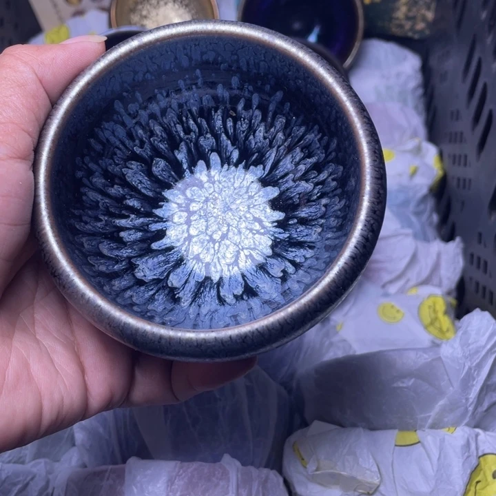茶盏你自己做自己吧