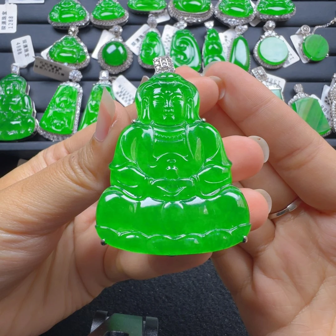 孙***海翡翠银S925镶嵌颈饰