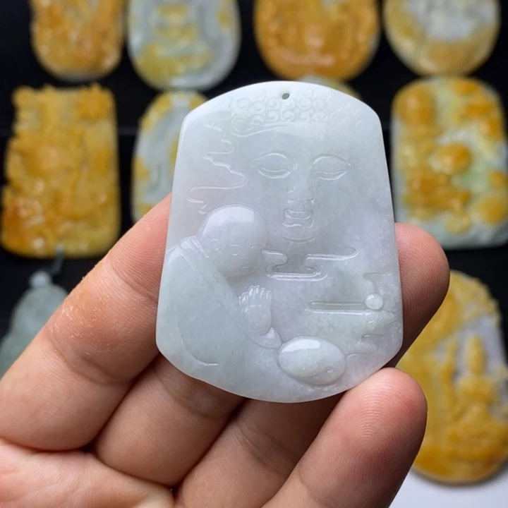 翡翠未镶嵌颈饰翡翠