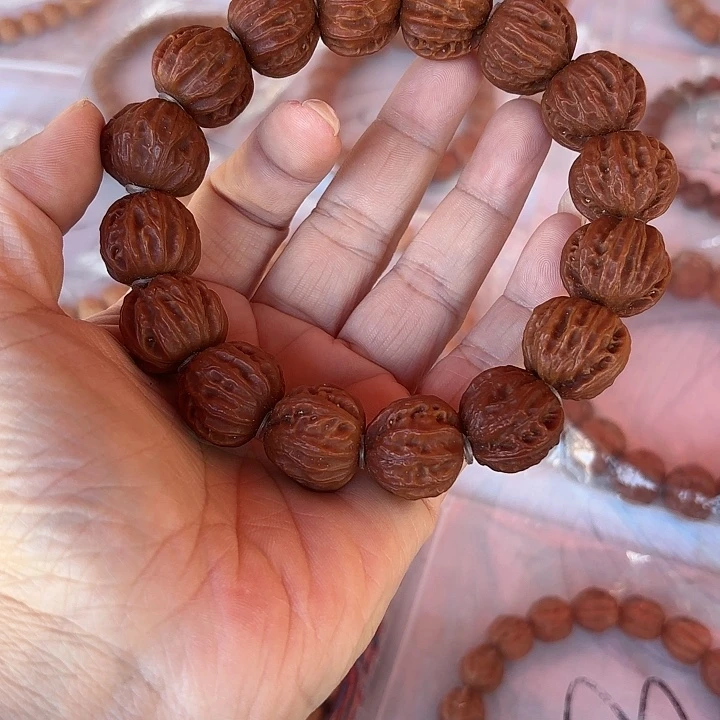 手串桃核野生小核桃手持，