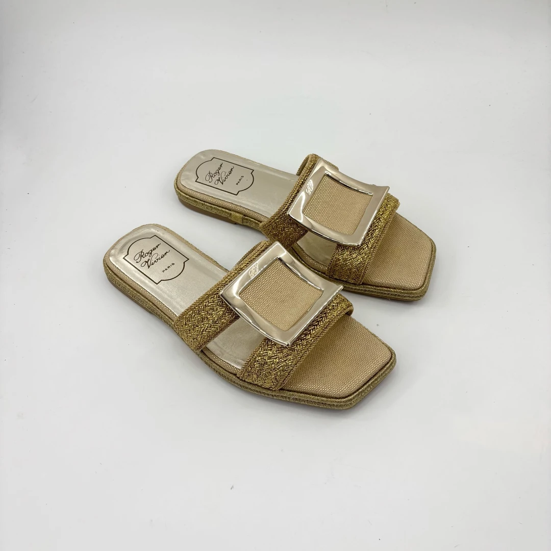 全新未使用 Roger Vivier/罗杰·维威耶 37码金色方扣平底拖鞋/TT