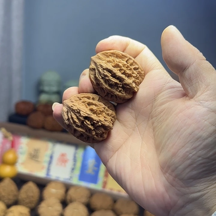 文玩核桃把件36小虎头全品