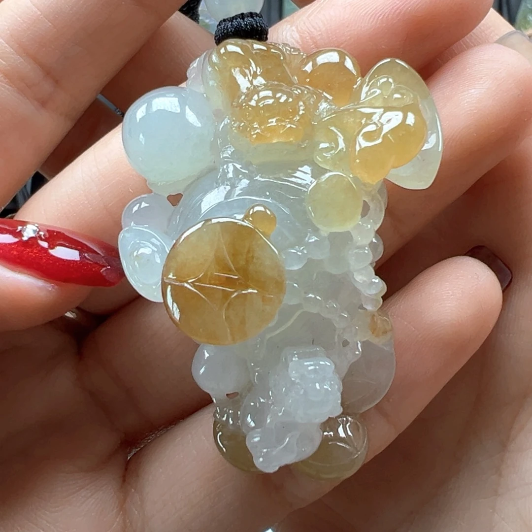 翡翠颈饰未镶嵌聚宝盆