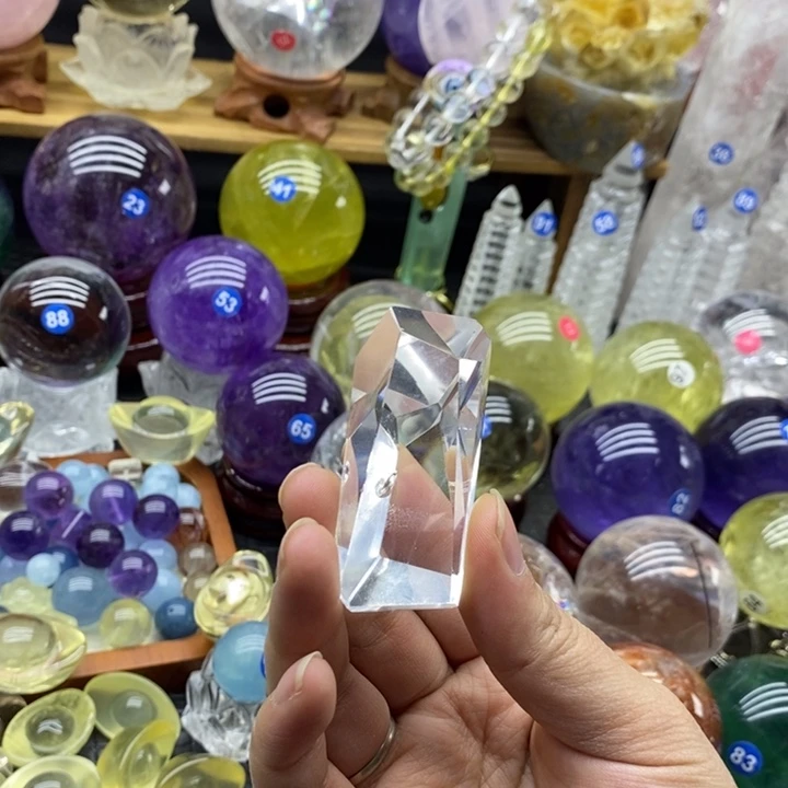 石材天然白水晶随行