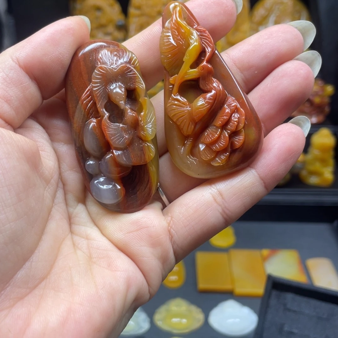 石英质玉（黄龙玉）未镶嵌吊坠(不含链)