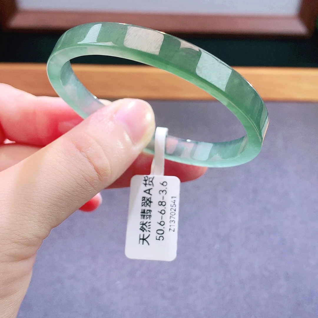 未镶嵌手镯翡翠天然翡翠