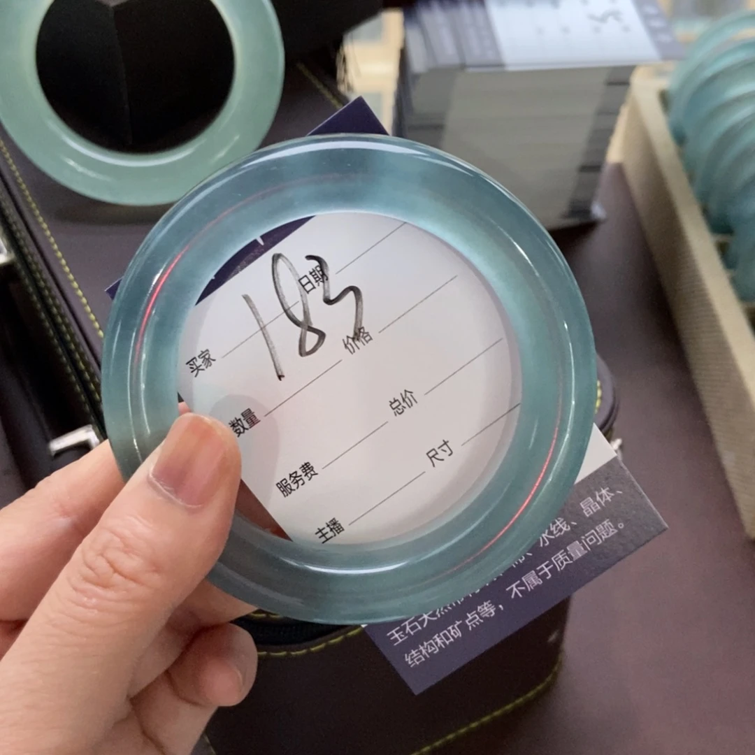 爱***娅一物一拍 专拍链接