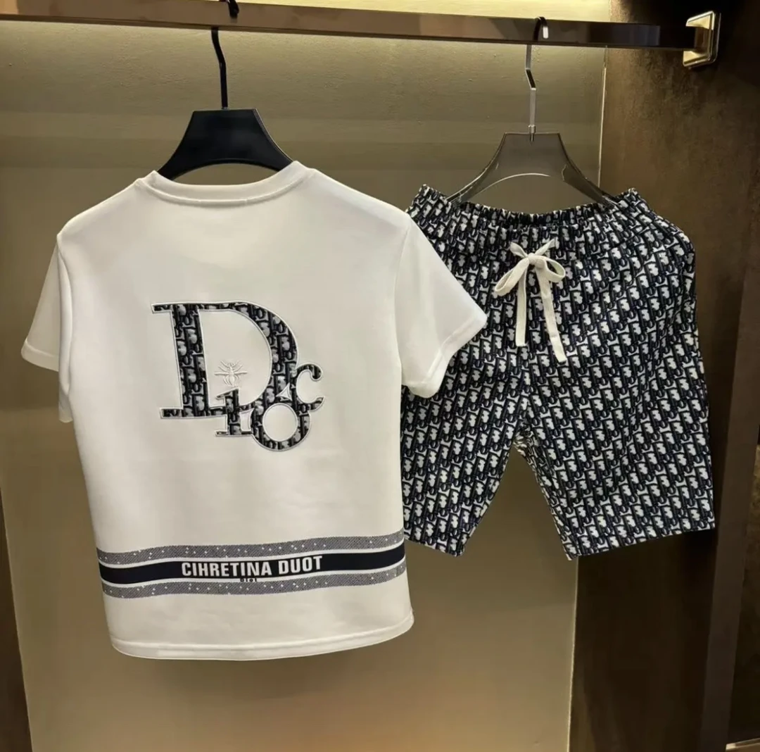 夏季新款男士圆领短袖百搭休闲时尚T恤套装