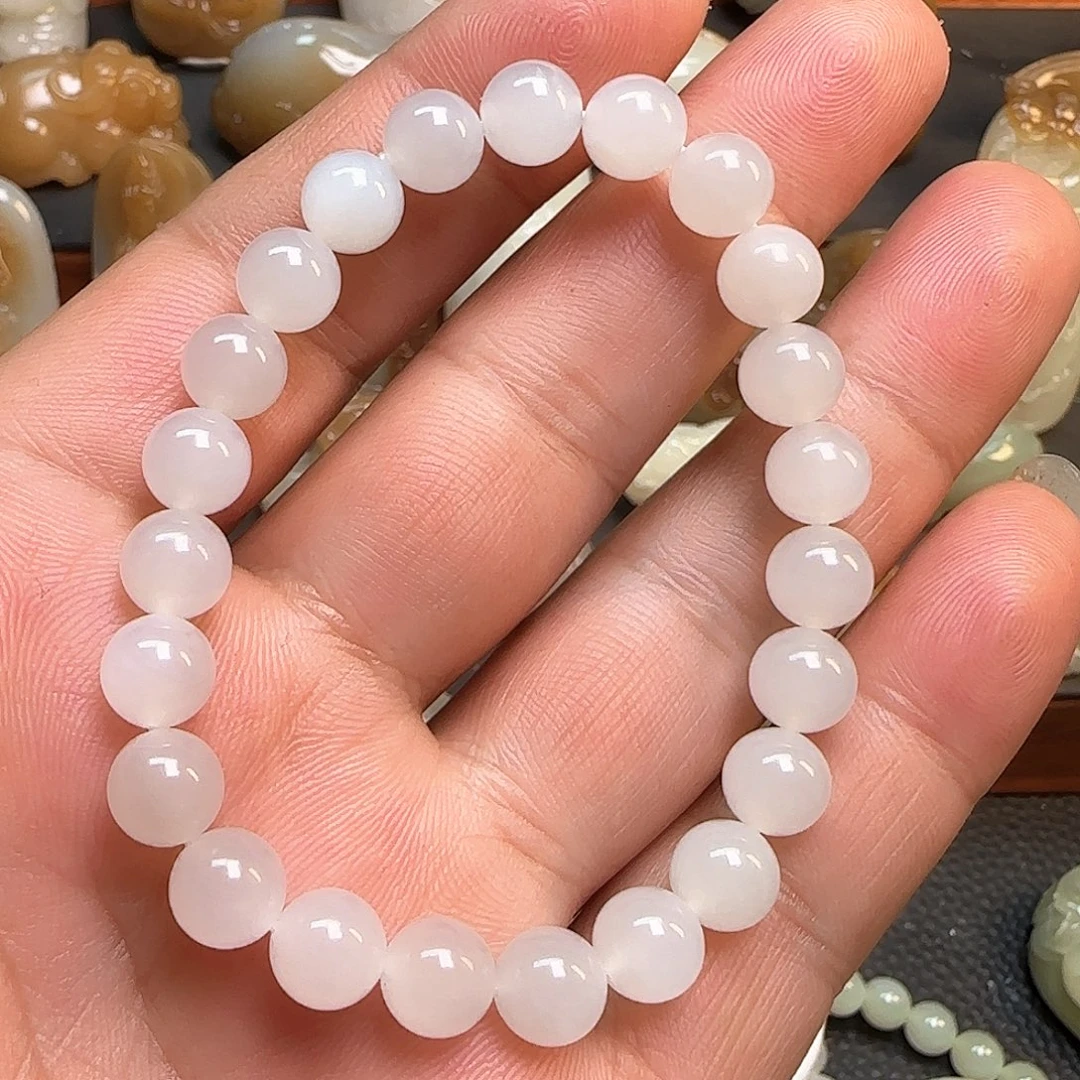 和田玉颈饰未镶嵌是**呀