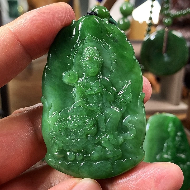 坦***荡和田玉（碧玉）未镶嵌颈饰
