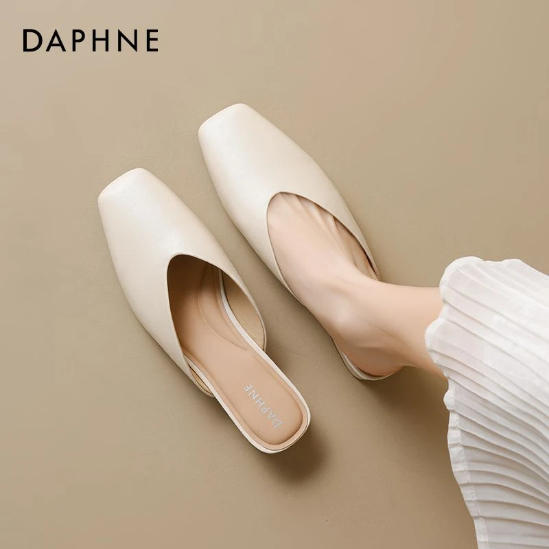 达芙妮法式包头半拖鞋女外穿2025春季新款绝美通勤穆勒鞋配裙单鞋