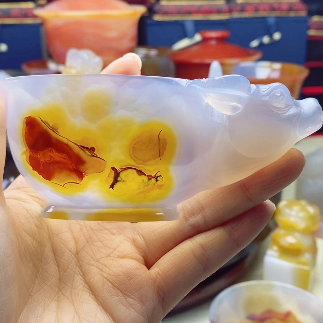 未镶嵌兽首杯玛瑙/玉髓