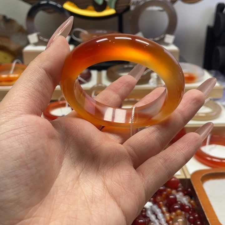 玛瑙/玉髓未镶嵌手镯