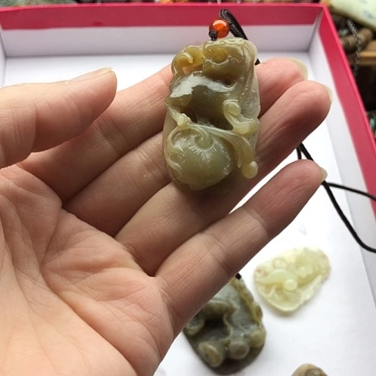 深***兰女款项链搭配独家订制