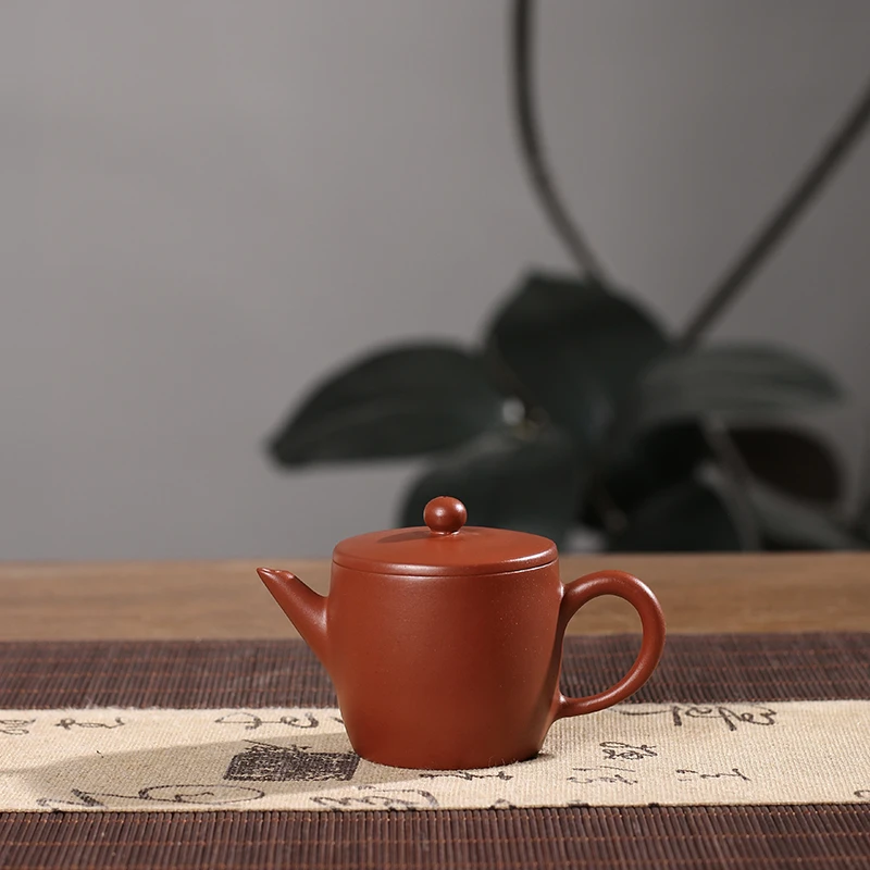 潮州朱泥手汉瓦壶大口径工夫茶小茶壶剑流嘴家用手拉胚朱泥茶壶