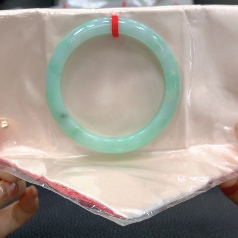 【闪购商品】翡翠手镯未镶嵌翡翠
