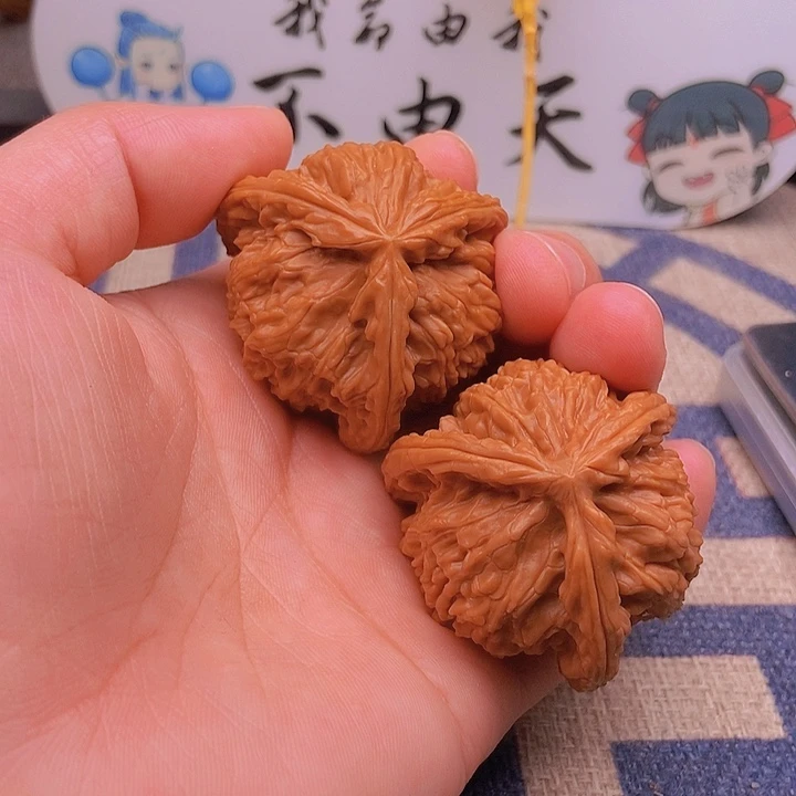 吊坠文玩核桃董*三棱