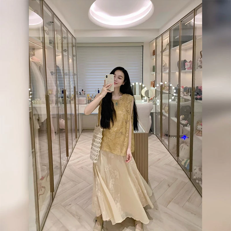 2025夏季穿搭一整套高级感独特漂亮新中式国风无袖上衣半身裙套装