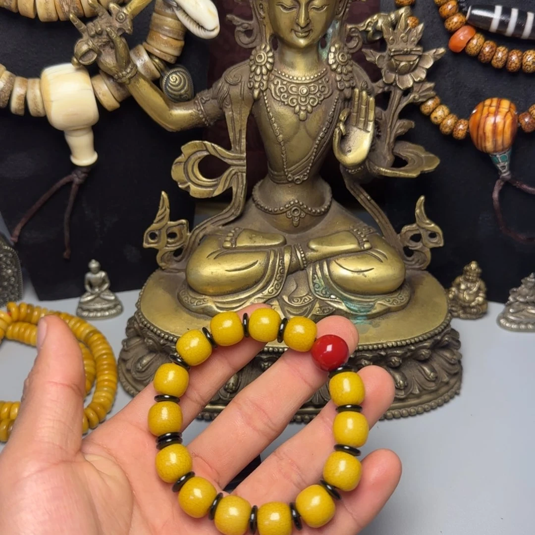 向***靖格桑工艺坊直播间