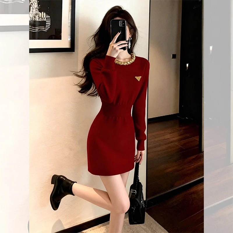 漂亮精致红色收腰包臀小短裙气质高贵上档次针织连衣裙秋冬季女装