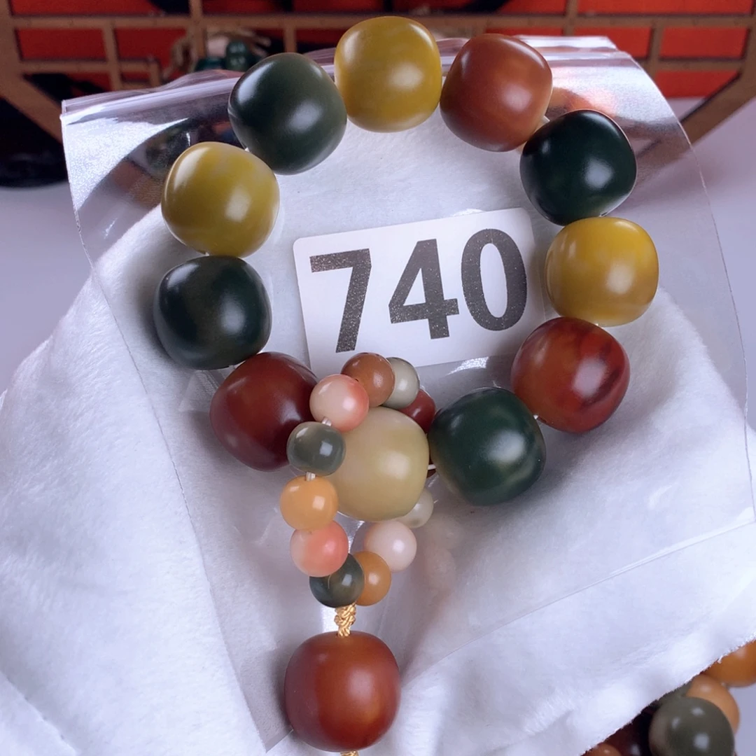 殷***有手串菩提根/象牙果