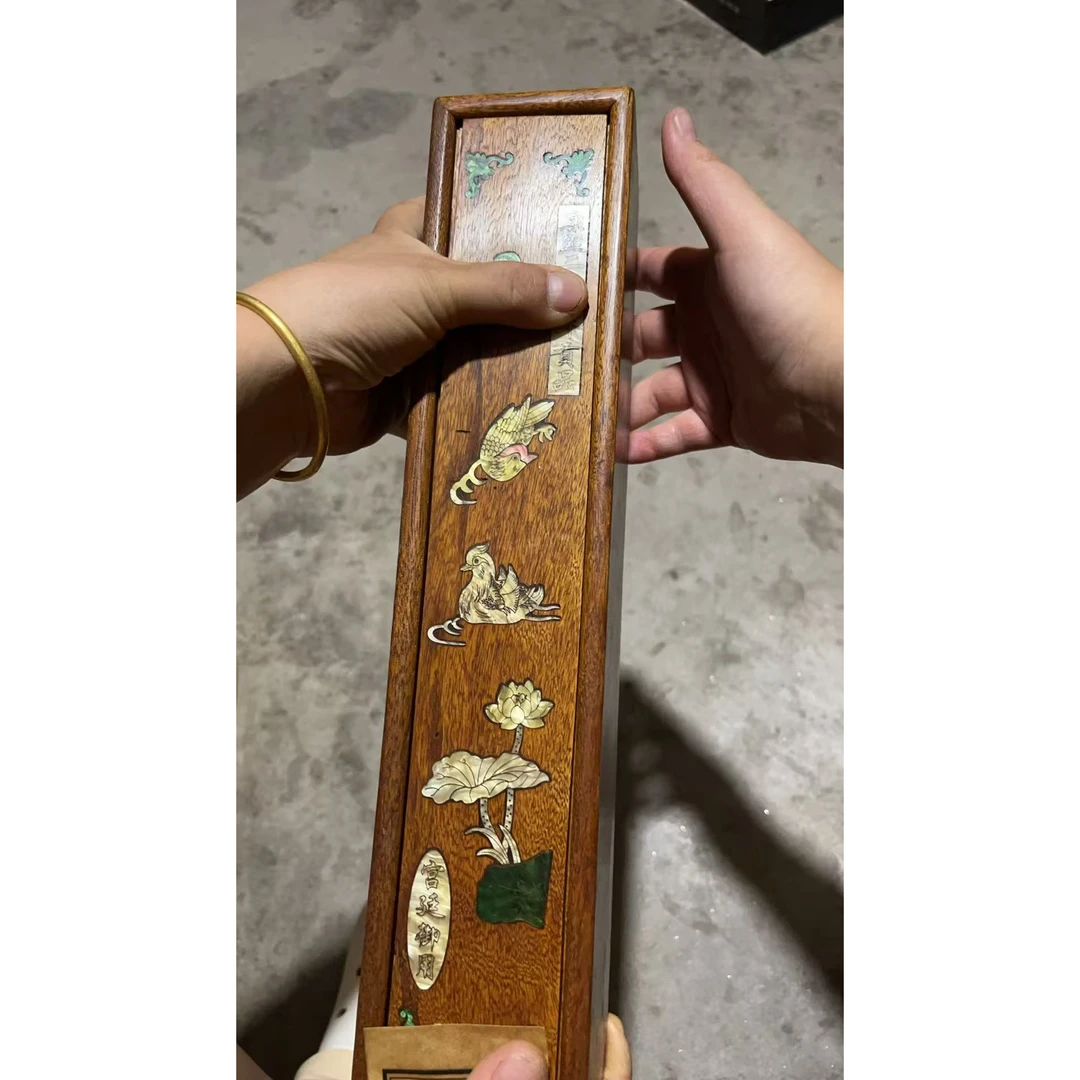 精品摆件大红珠子带盒