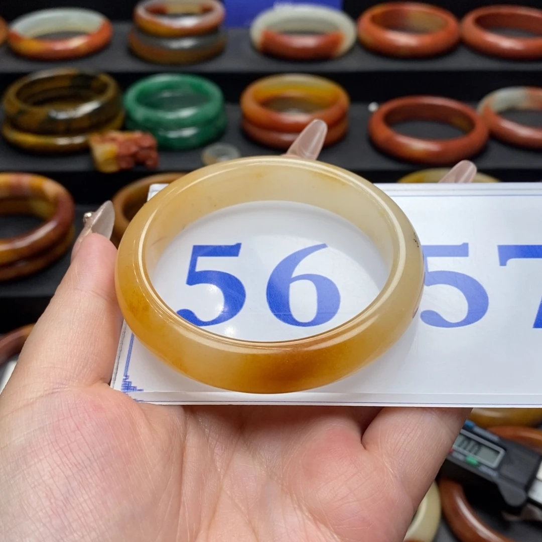 石英质玉（黄龙玉）手镯未镶嵌