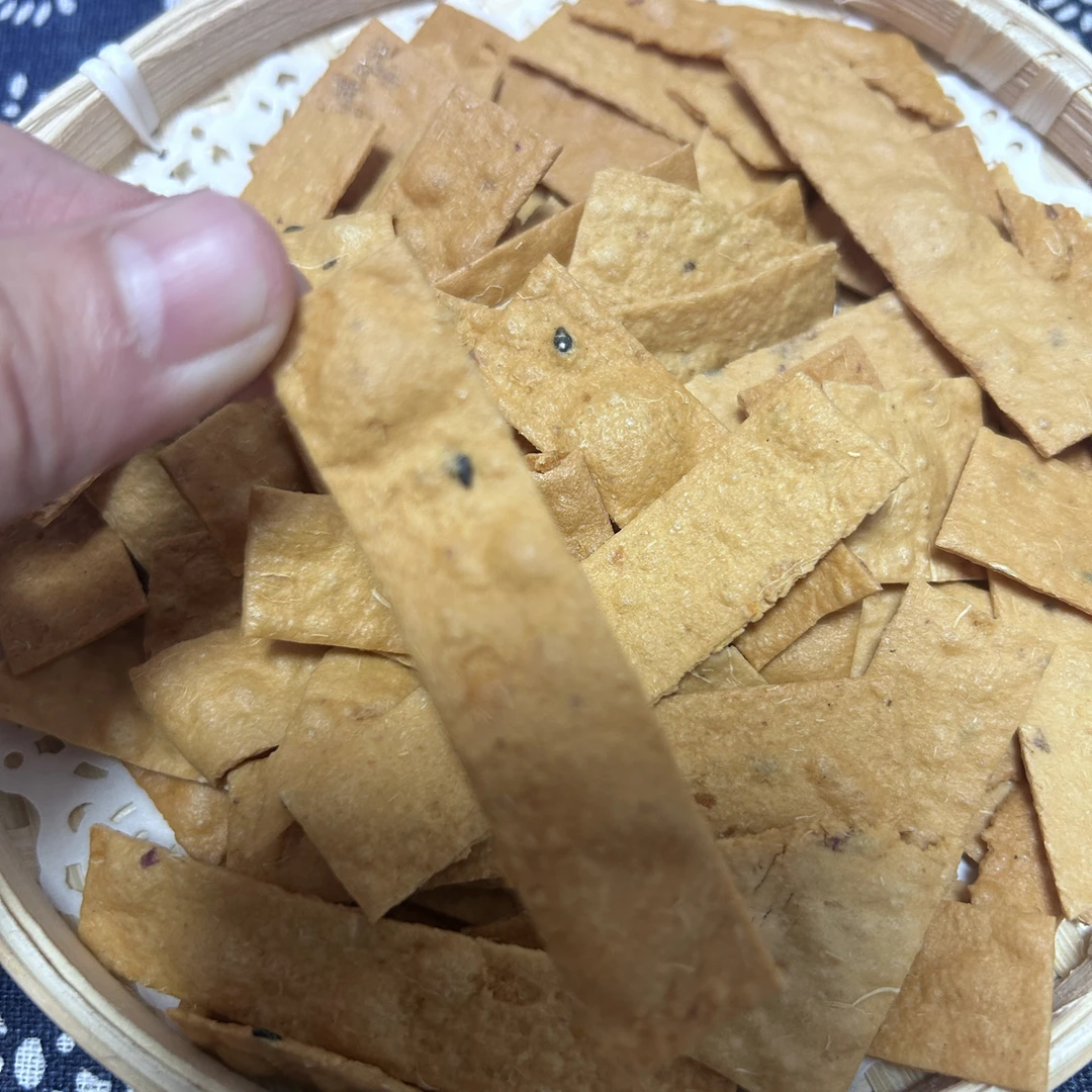 沙炒红薯片微甜农家红薯片手工休闲零食