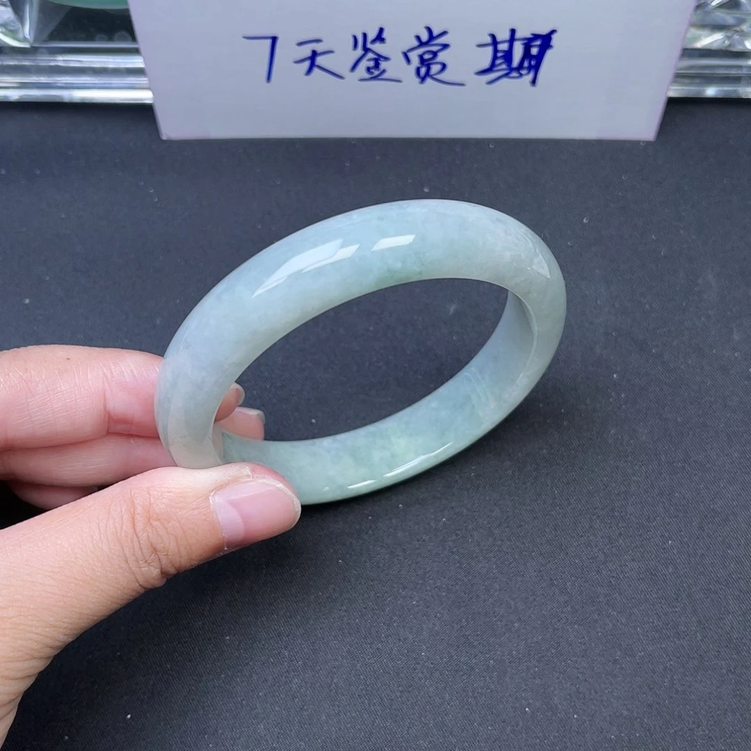 翡翠未镶嵌手镯翡翠