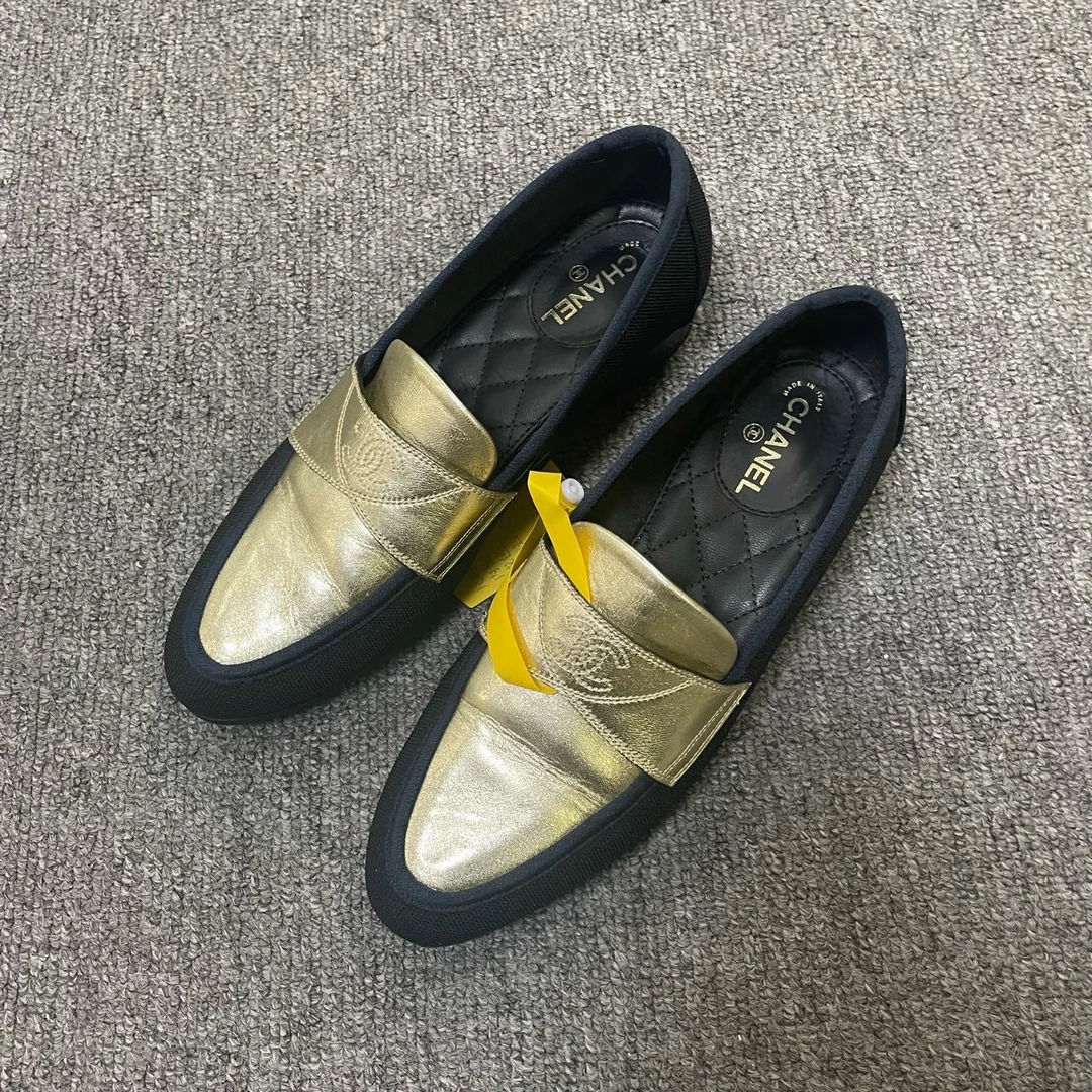95新 Chanel/香奈儿 简约休闲单鞋  34.5码/8346