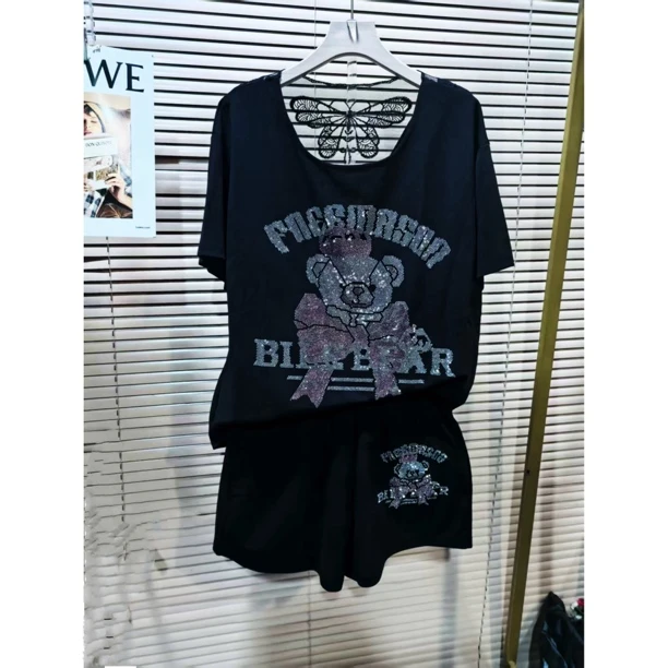 3133-2025年夏季新款时尚显瘦乱麻美背烫钻小熊上衣+短裤两件套