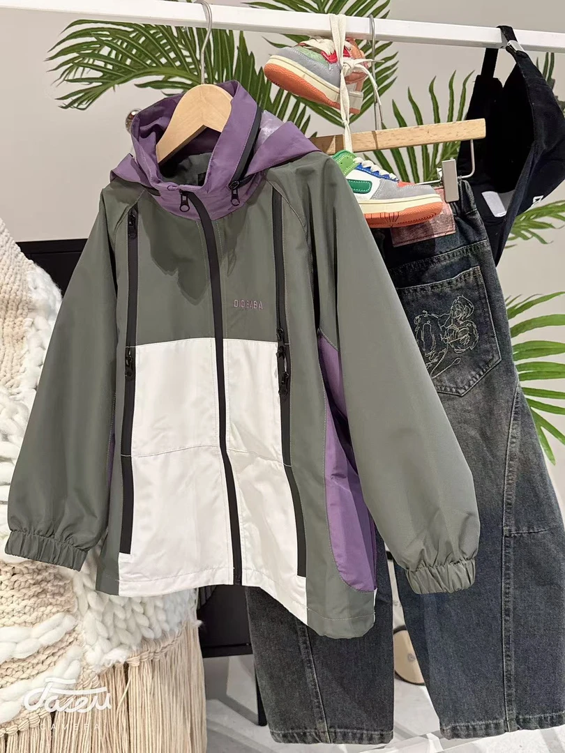 410225《现》优选韩版儿童时尚春款休闲冲锋衣拼接潮流外套