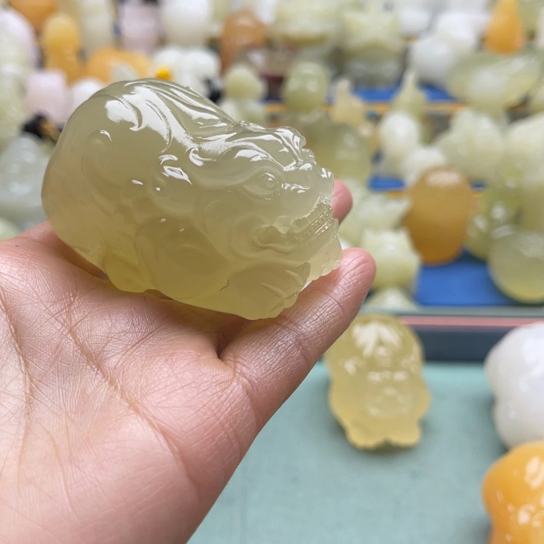 乐***乐天然雕刻桌面小摆件