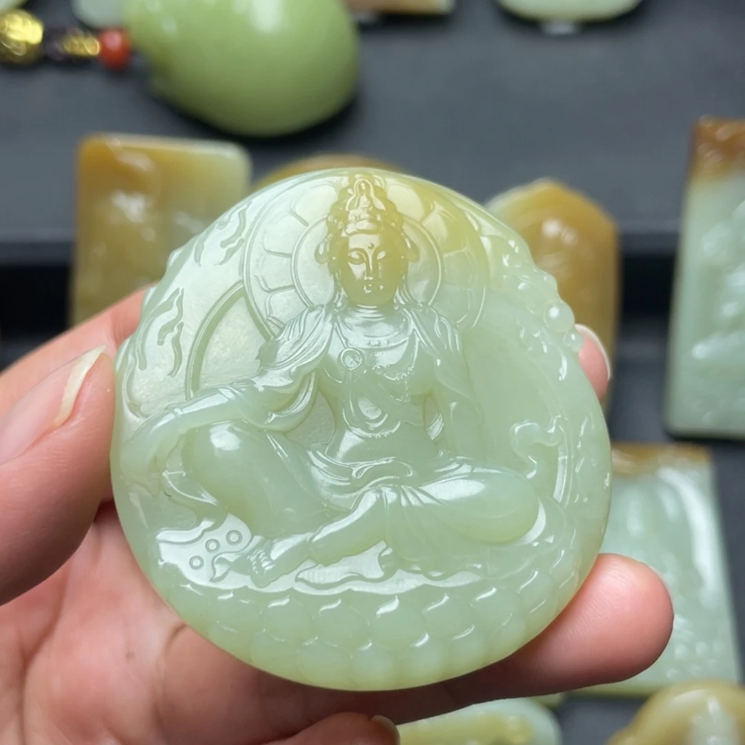 和田玉（糖玉）未镶嵌颈饰