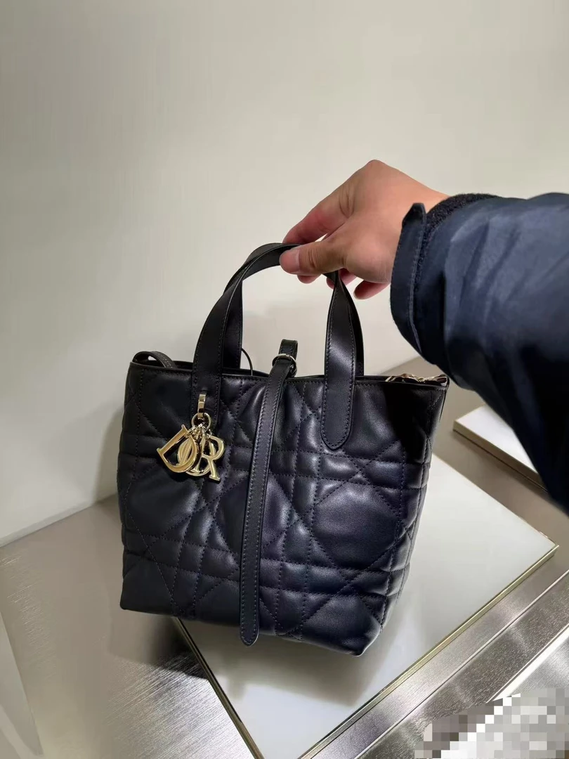 公主桶包百搭托特包黑色经典简约风单肩包欧美风时尚轻奢水桶包