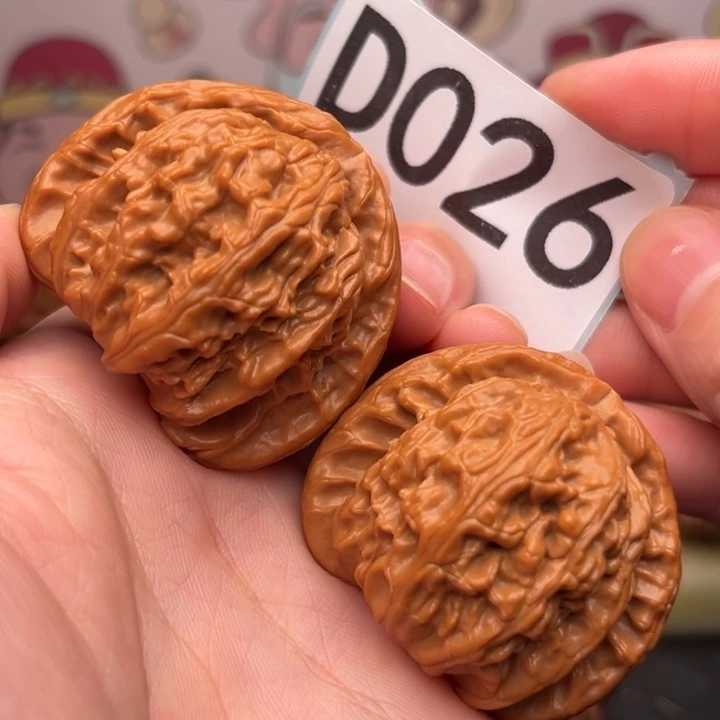 吊坠文玩核桃026白狮子