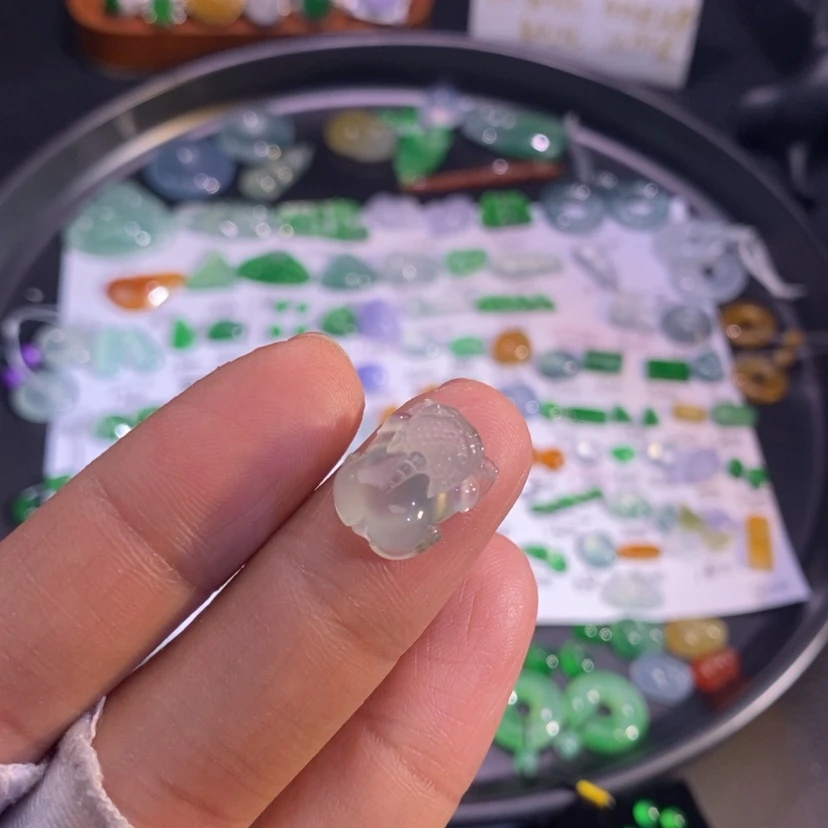 【闪购商品】翡翠挂件未镶嵌貔貅