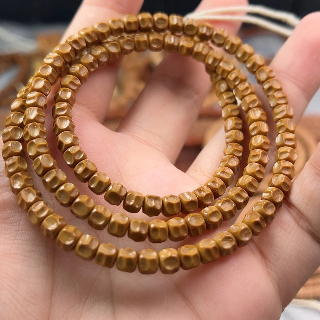 一***爱金刚菩提吊坠紫金鼠