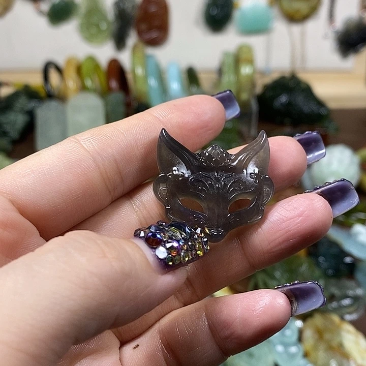 蛇纹石玉吊坠未镶嵌家***?