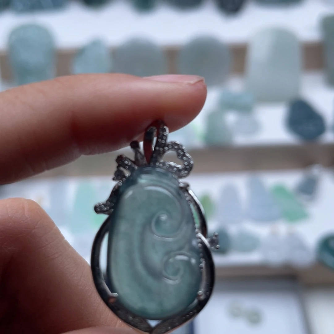 翡翠未镶嵌颈饰天然翡翠