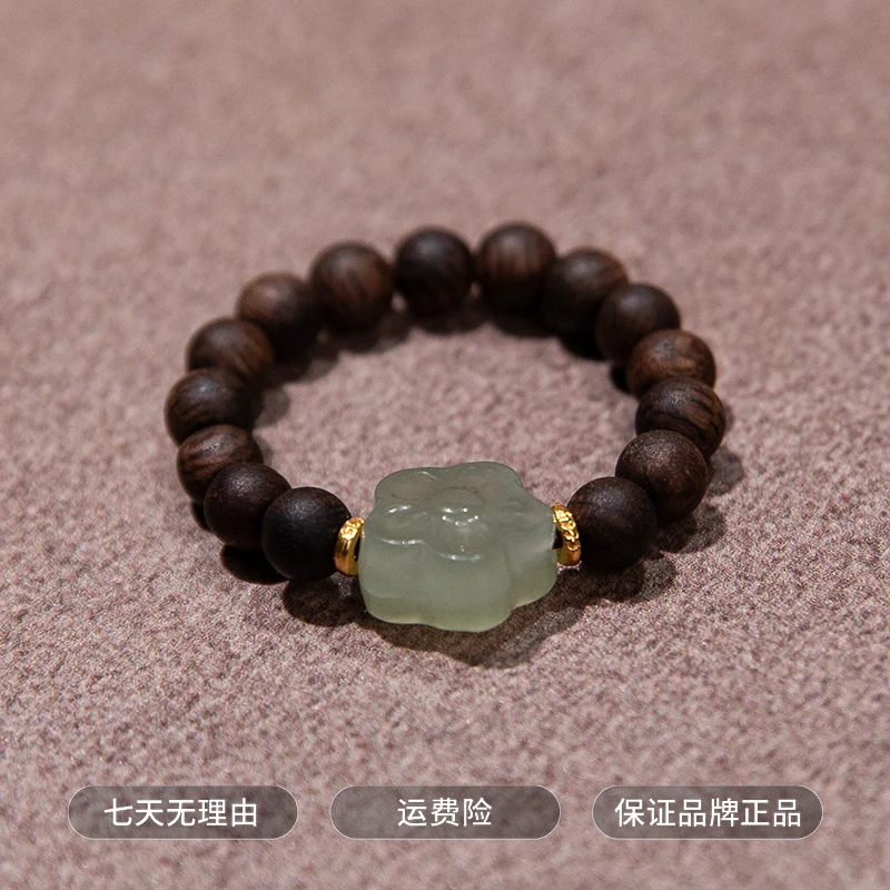 沉香白奇楠小米珠戒指 ESCX564