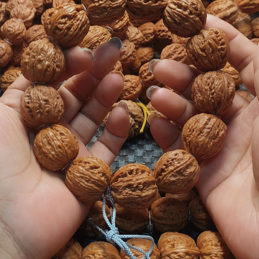 文玩核桃吊坠粗筋