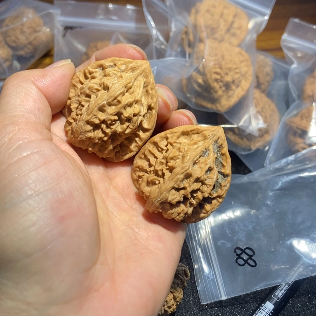 吊坠文玩核桃火焰粗筋88