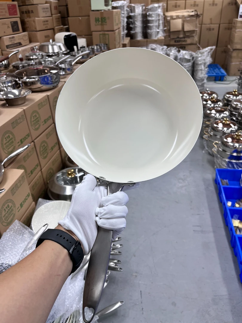 炒锅微瑕陶瓷釉煎锅炒锅品牌尾货库存电磁炉燃气通用瑕疵介意勿拍