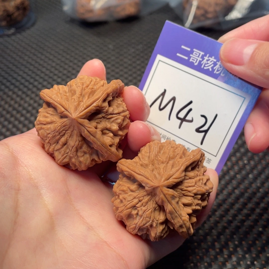 桃核把件M421号三棱43