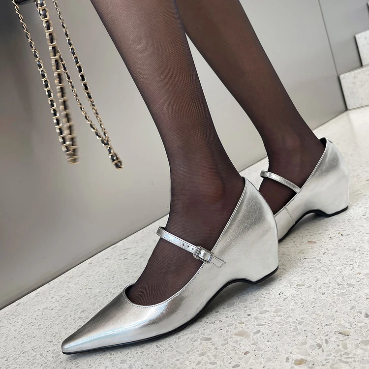 内增高5cm浅口尖头单鞋真皮女春秋新款时尚法式复古一字扣单鞋子