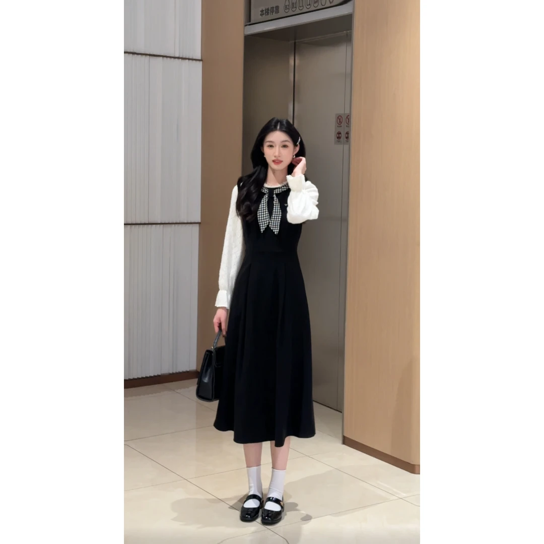 鹿向南「赫曼如影」气质拼接格连衣裙女2024新款冬季长款显瘦裙子